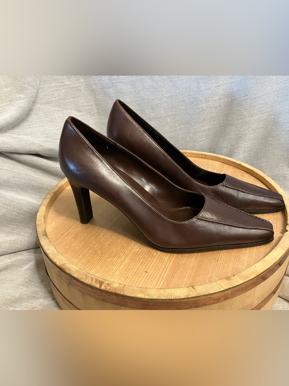 Connie Brown Leather Pointy Toe Heels Streep 2 Size - Picture 6 of 10